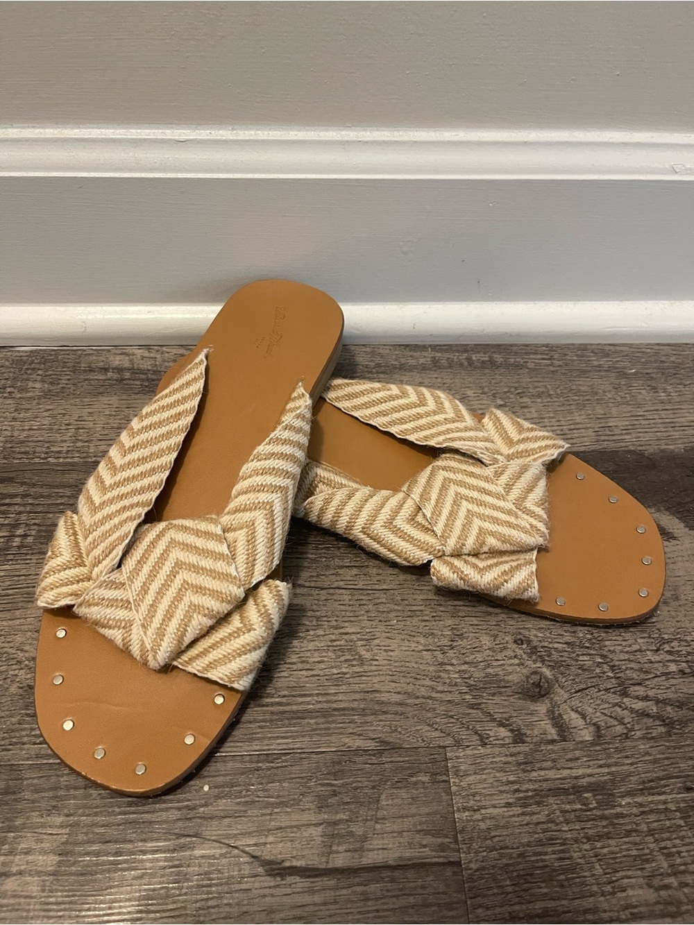 Women's Beige Knot Slide Sandals - Universal Thread